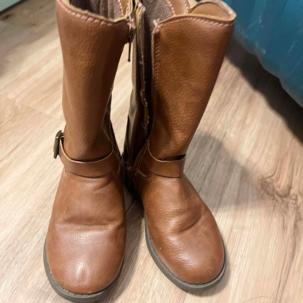 Chic Brown Mid-Calf Boots